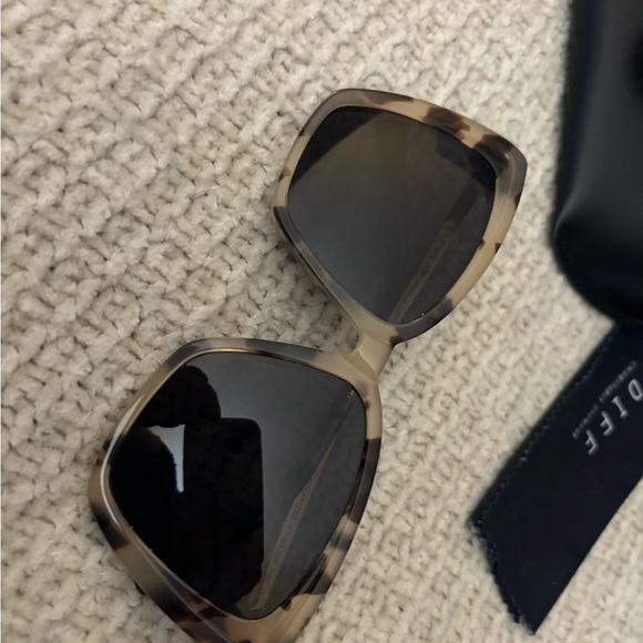 DIFF Sunglasses - Picture 5 of 10